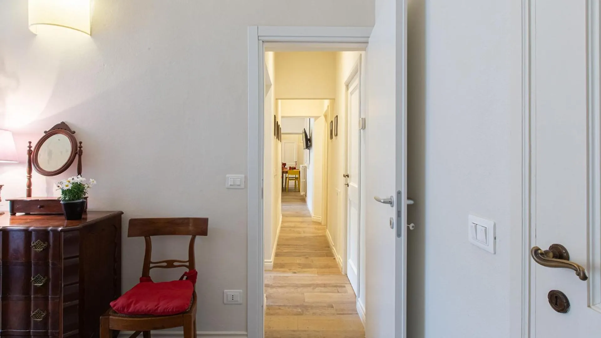 Apartments Florence- The Vintage Nook  Florence