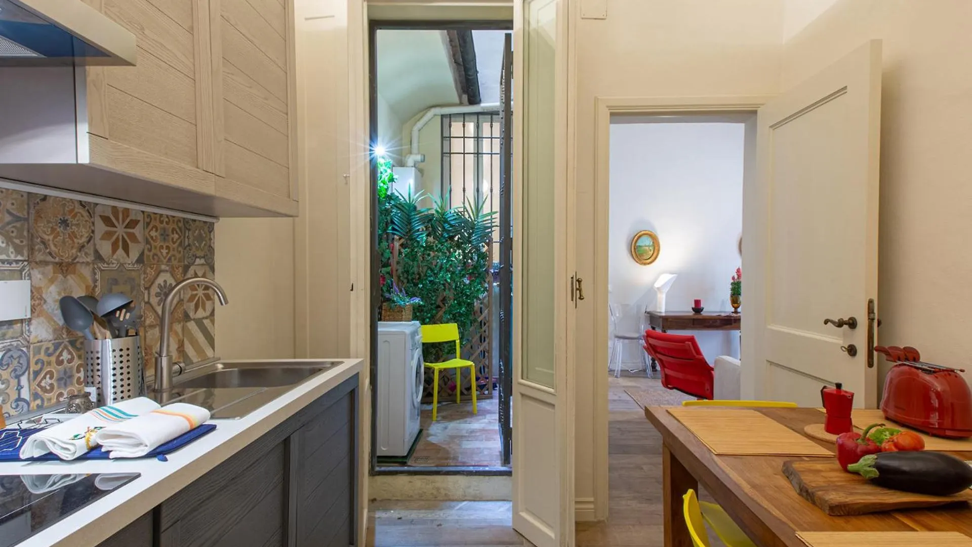 Apartments Florence- The Vintage Nook Italy